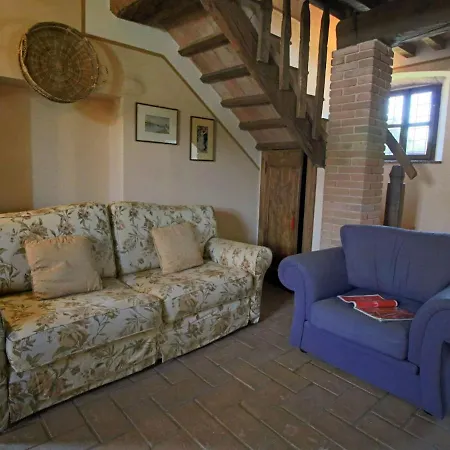 Apartman In With Pool & History