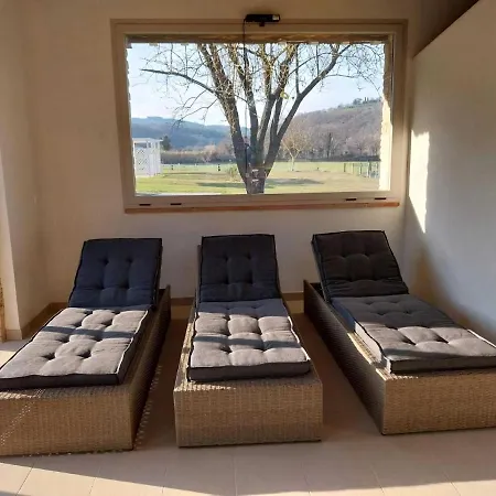 Apartamento In With Pool & History Todi