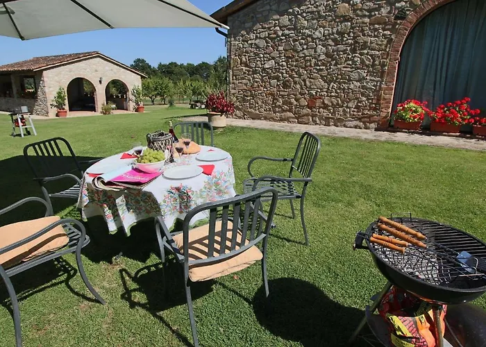 Apartment Apartment In Todi With Pool & History