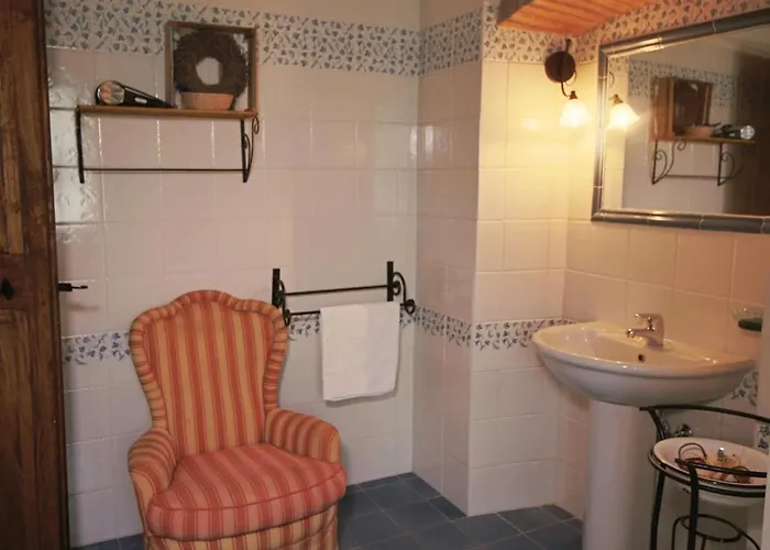 アパート In With Pool & History *